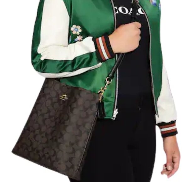 NWT ✅ Coach MOLLIE Bucket Bag 22 in Signature Canvas ⭐ NWT - Picture 7 of 17